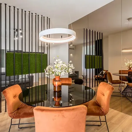 Monvi Luxury Near Bacvice And Old Town Apartamento *