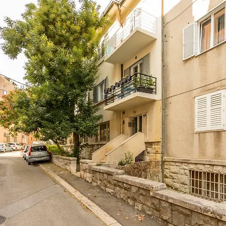 Monvi Luxury Near Bacvice And Old Town *