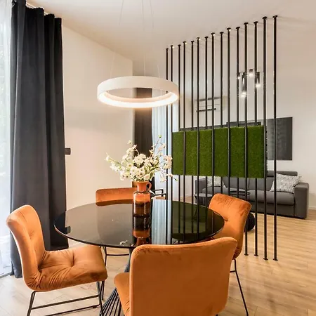 Monvi Luxury Near Bacvice And Old Town Apartamento