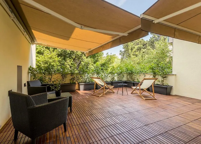 Luxury Apartment Monvi Near Bacvice Beach And Old Town Appartamento *