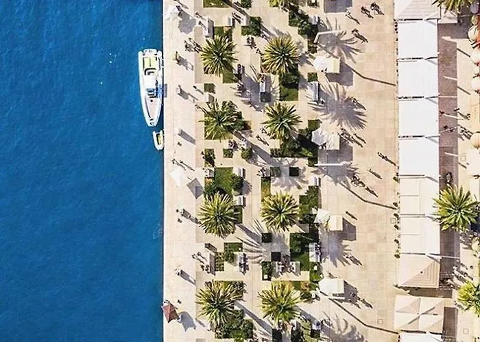 Luxury Apartment Monvi Near Bacvice Beach And Old Town Appartamento *