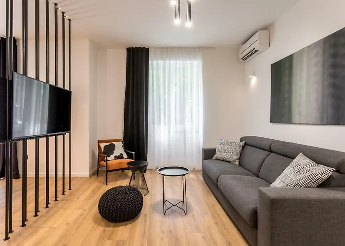 Monvi Luxury Near Bacvice And Old Town アパート