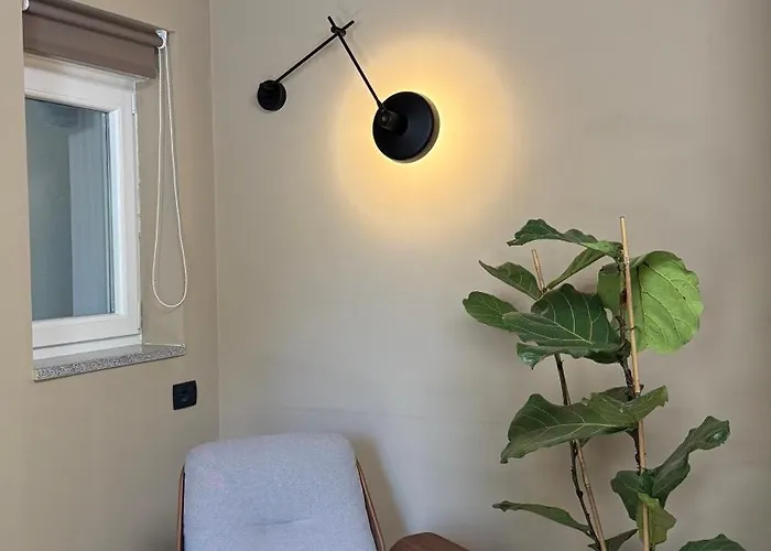 Luxury Apartment Monvi Near Bacvice Beach And Old Town *